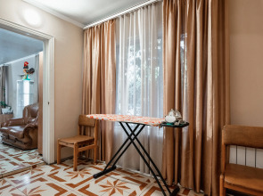 Мебелированные комнаты Азалия Центральный