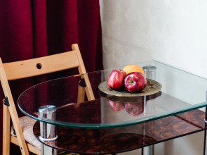 Апартаменты у метро с видом на писательский городок