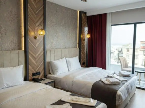 Отель Linda Port Hotel