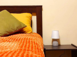 Квартира Трехкомнатная Недалеко от Метро Пражская