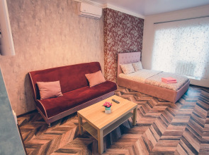 Апартаменты Октябрьской Революции 23 А Студия