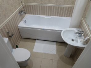 Апартаменты Кварт Хаус улица 40 лет Победы 45