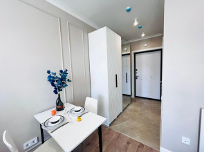 Апартаменты студия на Новоостаповской 20