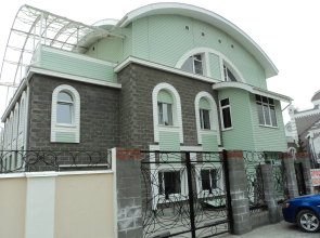 Avantazh Guest House