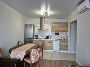 Квартира Большая 2-х комнатная Хорошая у Метро Отрадное