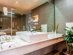 Отель Ramada by Wyndham Ulaanbaatar Citycenter