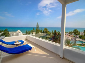 Отель Royal Azur Thalassa