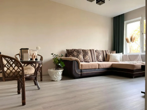 Квартира на Рихарда Зорге 42