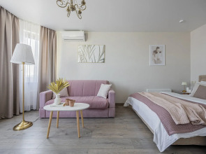 Апартаменты Квартира с видом на Волгу. ул.Карла Маркса 62. м.Стрелка. Сова-Дом