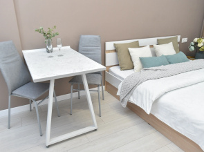 Apartamenty ApartHaus s krasivym vidom na gorod s 24 etaza