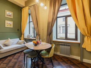 Апартаменты в Сердце Петербурга с колонкой Алиса