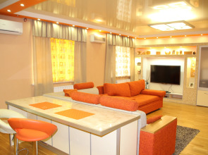 Апартаменты Веселая студия "Оранжевое настроение"