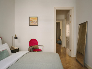 Апартаменты Minin Apartments у Эрмитажа 130 кв.м.