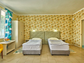 Отель Серебряный Пляж