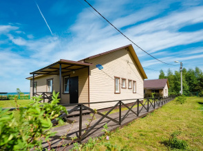 Na Beregu Ozera Plescheevo 57b Private house