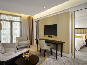 The Alexander, a Luxury Collection Hotel