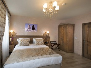 Отель Perapolis