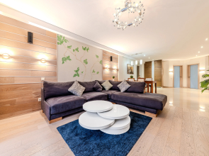 Kvartira uyutnaya i prostornaya s parkingom