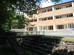 Отель Цахкаовит