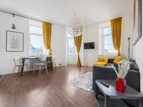 Апартаменты с Видом на Фонтанку