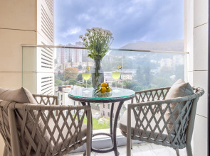 Квартира с бассейном на территории МореСолнцеАпарт