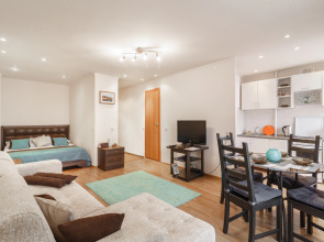 Апартаменты на Большой Покровской 73 в самом центре. Сова-Дом