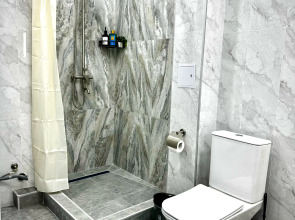 Квартира Двухкомнатный Люкс у Парка в Центре