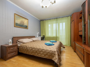 Апартаменты на Комендантском проспекте 11