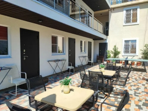 Отель Леонардо