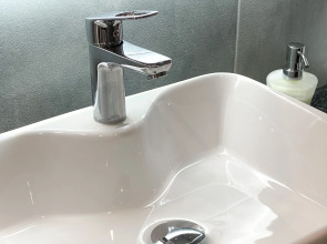 Апартаменты-студия 30 кв.м. с двуспальным диваном и балконом, с 3 по 6 этаж