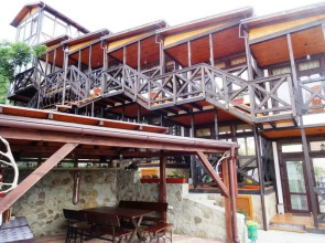 Shale U Morya Guest house