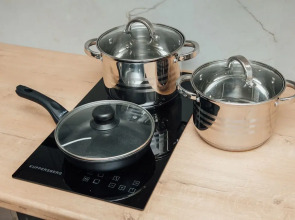 Квартира с Мансардными Окнами и Видом на Море