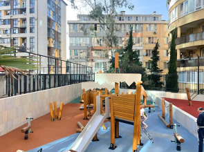 Квартира с бассейном на территории МореСолнцеАпарт