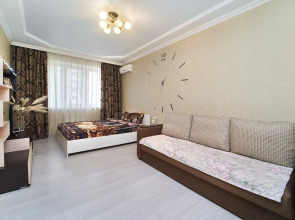 Апартаменты На Улице Героя Сарабеева 3