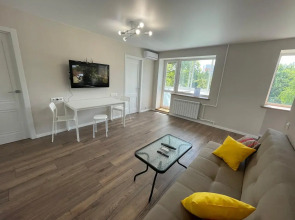 Апартаменты 2-х комнатные апартаменты на Есенина 69