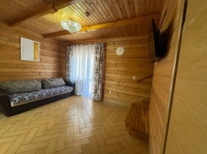 Na Ozere Bannoye Bungalow