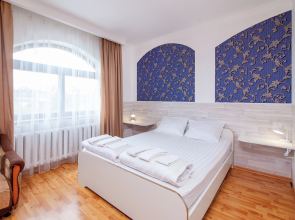 Family Guest House