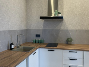 Квартира Просторная на Курсантов Кировцев