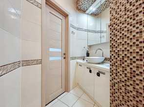 Апартаменты Евротрёхкомнатные Stepanenkov на Зыряновской 55