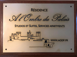 A l'ombre du Palais Apartments