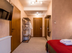 Hotel Green Inn Hotel