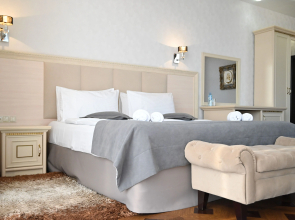 Отель Shine House