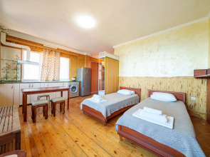 Отель Золотые Пески