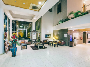 Отель Grand Muthu Forte do Vale