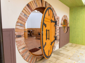 Hobbitland Eco Hotel