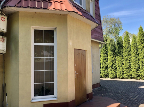 U Kashtana Lodging House