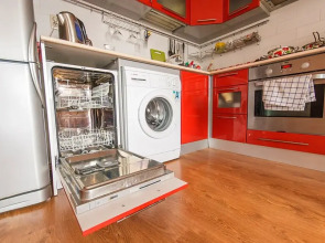 Bolshaya Bulvarnaya 10/21  Apartments