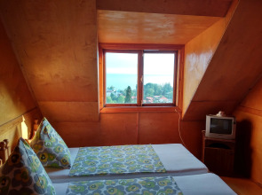 Гостевой дом Валера и Люба