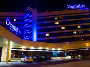 Demidov Plaza Hotel