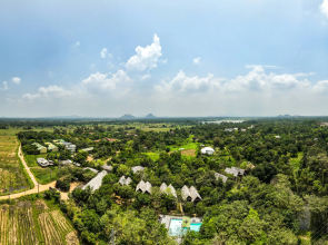 Elephas Resort & Spa Resort